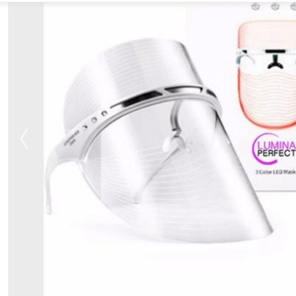 LED Facial illumination mask